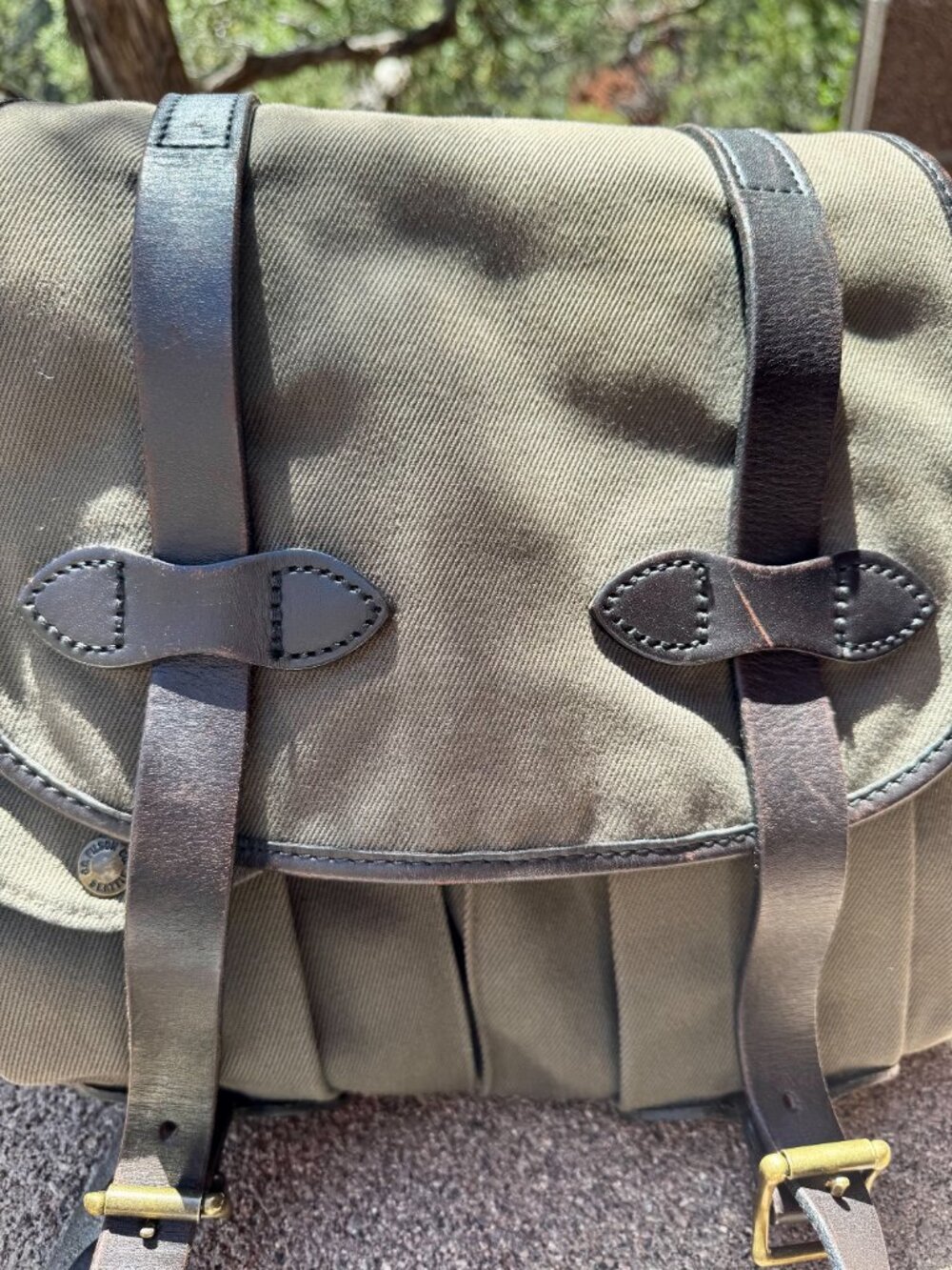 Filson Rucksack, Rugged Twill/Bridle Leather, Otter Green, Excellent Condition - Picture 4 of 10